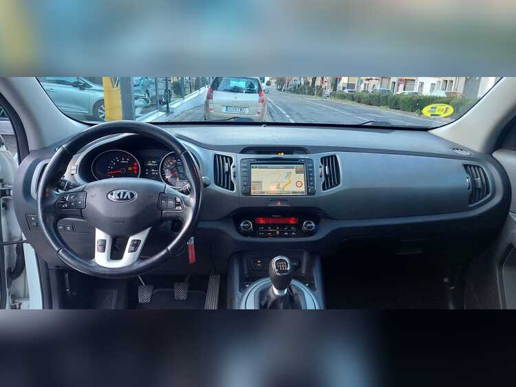 Kia Sportage 1.7 CRDI foto 12